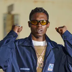 Escucha a El Niño, mira videos musicales, lee su biografía, consulta las fechas de las gira y más.