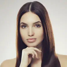 聆聽 Maria Paloma、觀看音樂影片、閱讀小傳、查看巡演日期等！