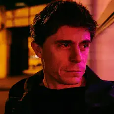 聆聽 Sam Hopgood、觀看音樂影片、閱讀小傳、查看巡演日期等！
