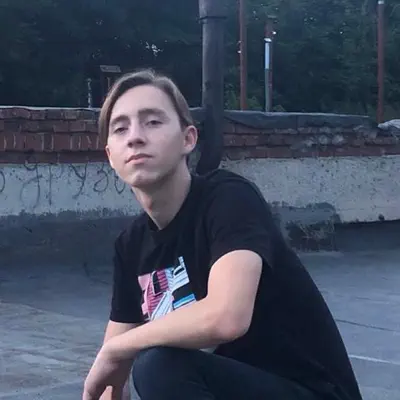 Ouve Richy Savage, vê vídeos de música, lê a biografia, vê as datas da digressão e muito mais!