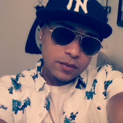Listen to Lizander el Arrebata Corazones, watch music videos, read bio, see tour dates & more!