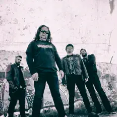 Listen to Desastre, watch music videos, read bio, see tour dates & more!