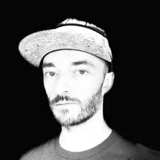 Hör dir Pets Like Pets an, schau dir Musikvideos an, lies die Biografie, finde Tourdaten und mehr!