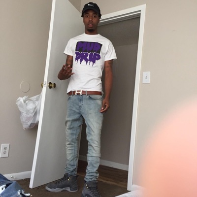Legs Up (feat. 2'live Bre) [Live] - Single
