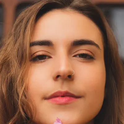 Listen to Silvia Sant'Anna, watch music videos, read bio, see tour dates & more!