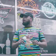 Ouve White Boi, vê vídeos de música, lê a biografia, vê as datas da digressão e muito mais!