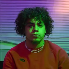 Posłuchaj wykonawcy Young Saint, obejrzyj teledyski, przeczytaj biografię, zobacz daty tras koncertowych i nie tylko!