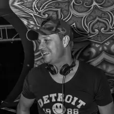 Listen to Nick Grater, watch music videos, read bio, see tour dates & more!