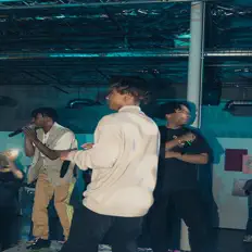 Dengarkan Allstars, tonton video musik, baca bio, lihat tanggal tur & lainnya!