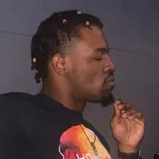 Gak을(를) 듣고, 뮤직 비디오를 보고, 약력을 읽고, 투어 일정 등을 확인하세요!