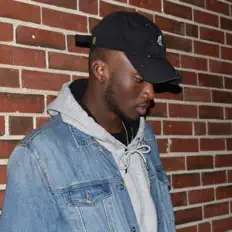 Escucha a Josue, mira videos musicales, lee su biografía, consulta las fechas de las gira y más.