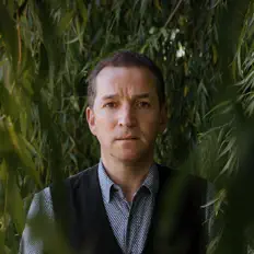 收听 Ben Parry、观看音乐视频、阅读小传、查看巡演日期等 ！