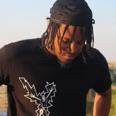 收听 darkroses、观看音乐视频、阅读小传、查看巡演日期等 ！