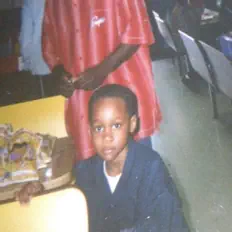 Posłuchaj wykonawcy Low Ke, obejrzyj teledyski, przeczytaj biografię, zobacz daty tras koncertowych i nie tylko!