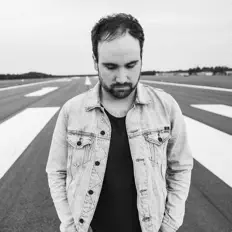 收听 Chase Buchanan、观看音乐视频、阅读小传、查看巡演日期等 ！