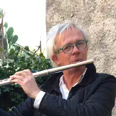 Svend Undseth: песни, клипы, биография, даты выступлений и многое другое.