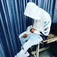 Dengarkan Jayy Knight, tonton video musik, baca bio, lihat tanggal tur & lainnya!