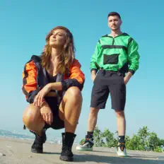 Dengarkan Endless, tonton video musik, baca bio, lihat tanggal tur & lainnya!