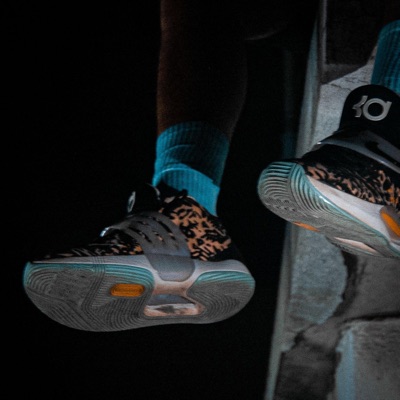 Don't follow me - Single