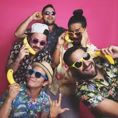 Hakuna सुनें, म्यूज़िक वीडियो देखें, बायो पढ़ें, दौरे की तारीखें और बहुत कुछ देखें!