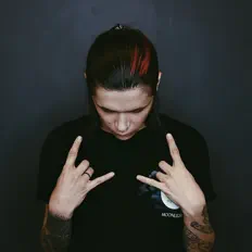 Dengarkan Molodoi Ra, tonton video musik, baca bio, lihat tanggal tur & lainnya!