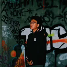 Xanndy सुनें, म्यूज़िक वीडियो देखें, बायो पढ़ें, दौरे की तारीखें और बहुत कुछ देखें!