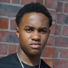 Escucha a TM, mira vídeos musicales, lee la biografía, consulta fechas de giras y mucho más.