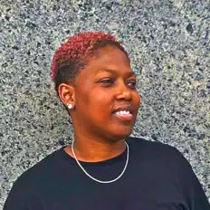 Tweet Jones सुनें, म्यूज़िक वीडियो देखें, बायो पढ़ें, दौरे की तारीखें और बहुत कुछ देखें!