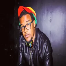 Écoutez JayCool, regardez des vidéoclips, lisez la biographie, consultez les dates de tournée et plus encore !