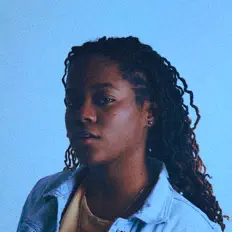 Robyn Akelahを聴いたり、ミュージックビデオを鑑賞したり、経歴やツアー日程などを確認したりしましょう！