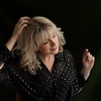 Muireann Nic Amhlaoibh
