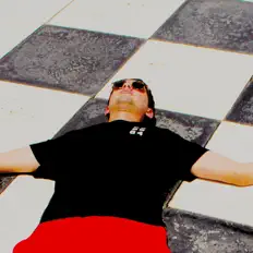 收听 MAVAA、观看音乐视频、阅读小传、查看巡演日期等 ！