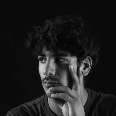Ascolta Ivan Luceri, guarda video musicali, leggi la biografia, vedi le date del tour & altro!