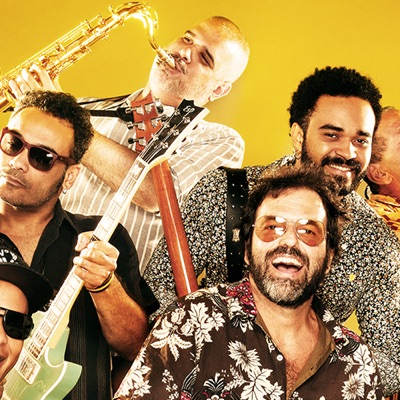 Listen to Grooveria Electroacústica, watch music videos, read bio, see tour dates & more!