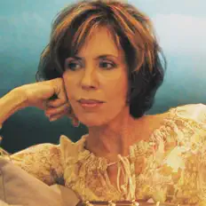 Escucha a Theresa Rhodes, mira videos musicales, lee su biografía, consulta las fechas de las gira y más.