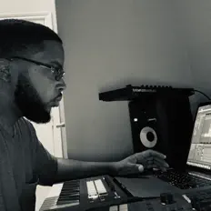 收听 Beal Beats、观看音乐视频、阅读小传、查看巡演日期等 ！