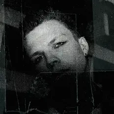 F21 dinle, müzik videolarını izle, biyografisini oku, tur tarihlerini ve daha fazlasını gör!