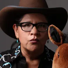 聆聽 Arigon Starr、觀看音樂影片、閱讀小傳、查看巡演日期等！