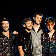 Escucha a Color The Night, mira videos musicales, lee su biografía, consulta las fechas de las gira y más.