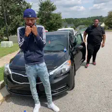 Ouve LMM Cooley, vê vídeos de música, lê a biografia, vê as datas da digressão e muito mais!