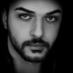 Ouve Mohammad Mobini, vê vídeos de música, lê a biografia, vê as datas da digressão e muito mais!