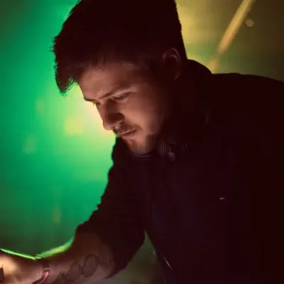 Listen to Cedric Scheibel, watch music videos, read bio, see tour dates & more!