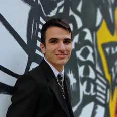 收听 Hakob、观看音乐视频、阅读小传、查看巡演日期等 ！