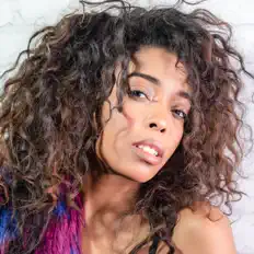 Ouça Courtney Parker, assista a videoclipes, leia a biografia, veja as datas das turnês e mais!