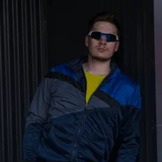 Ascolta ЯZN, guarda video musicali, leggi la biografia, vedi le date del tour & altro!