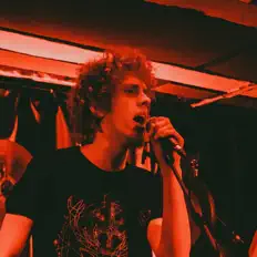 Ascolta Signals Feed The Void, guarda video musicali, leggi la biografia, vedi le date del tour & altro!