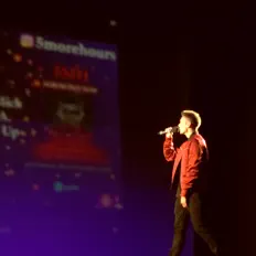 Posłuchaj wykonawcy 5MH, obejrzyj teledyski, przeczytaj biografię, zobacz daty tras koncertowych i nie tylko!