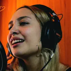 Ouve Lauracata, vê vídeos de música, lê a biografia, vê as datas da digressão e muito mais!