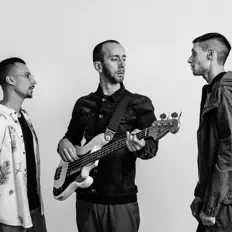 收听 Supermodel、观看音乐视频、阅读小传、查看巡演日期等 ！