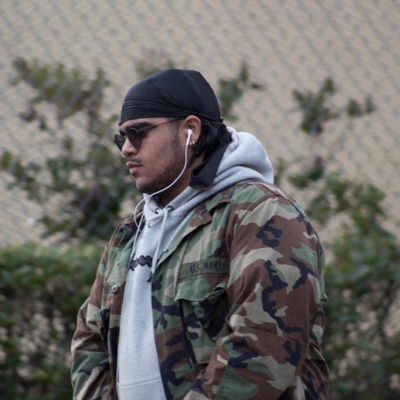 Henny > Crown (feat. 4nti.) - Single